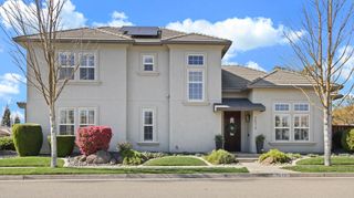 2573 Canal Dr, Lodi, CA 95242