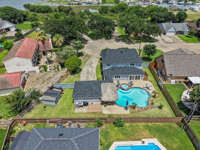 4205 Quaker Drive, Texas City, TX 77590