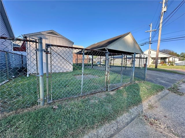 532 25th Street, Vienna, WV 26105