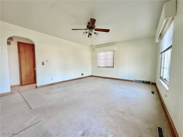 532 25th Street, Vienna, WV 26105