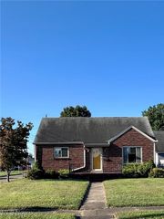 532 25th Street, Vienna, WV 26105