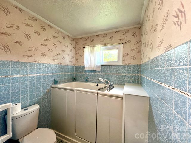 2307 Mclean Street, Gastonia, NC 28054