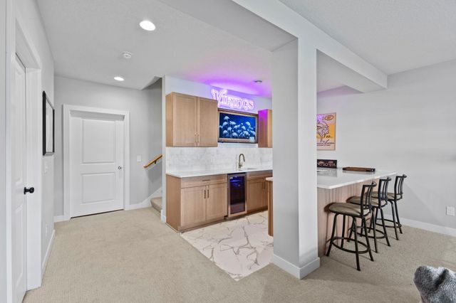 10166 Shadyview Lane N, Maple Grove, MN 55311