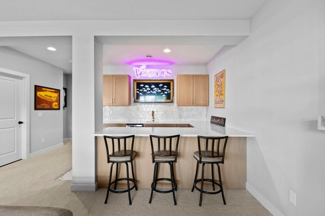 10166 Shadyview Lane N, Maple Grove, MN 55311