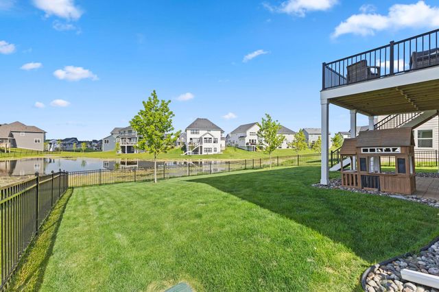 10166 Shadyview Lane N, Maple Grove, MN 55311
