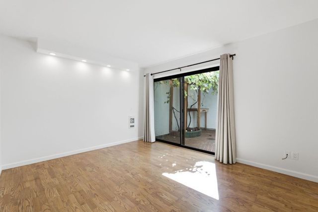 1919 Alameda De Las Pulgas 14, San Mateo, CA 94403
