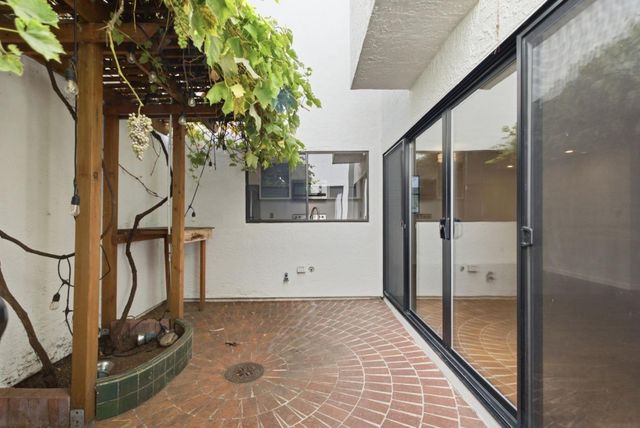 1919 Alameda De Las Pulgas 14, San Mateo, CA 94403