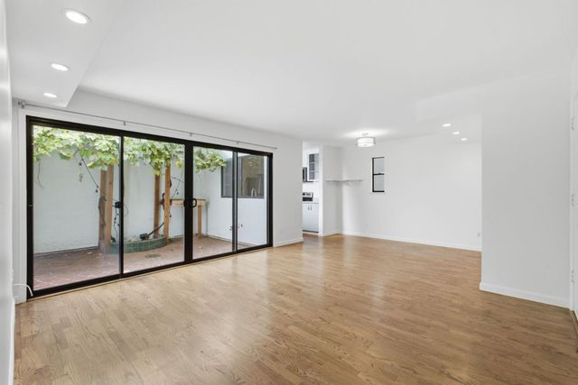 1919 Alameda De Las Pulgas 14, San Mateo, CA 94403