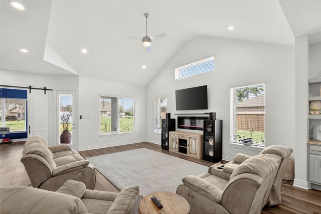 6038 Leeward Island Drive, Conroe, TX 77304