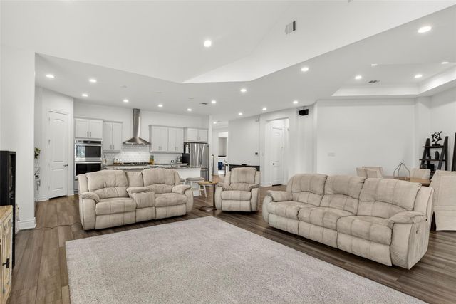 6038 Leeward Island Drive, Conroe, TX 77304