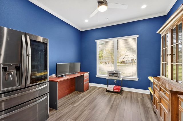 6038 Leeward Island Drive, Conroe, TX 77304