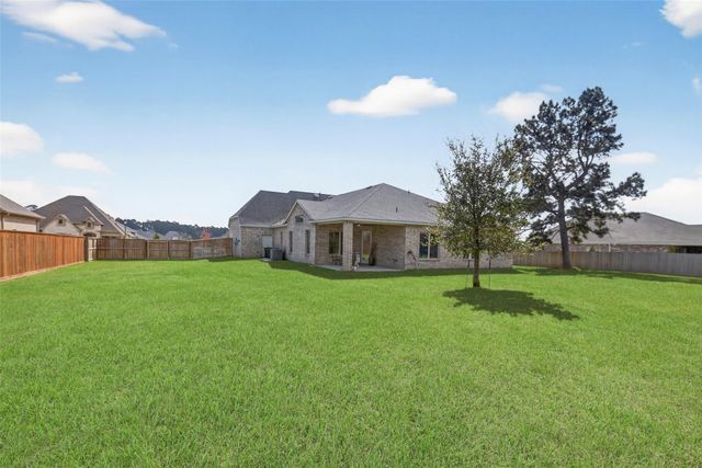 6038 Leeward Island Drive, Conroe, TX 77304