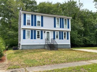 4 Wicks Court, Warwick, RI 02886