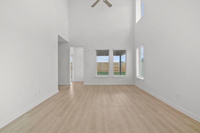 300 Goldeneye Duck Drive, Waller, TX 77484