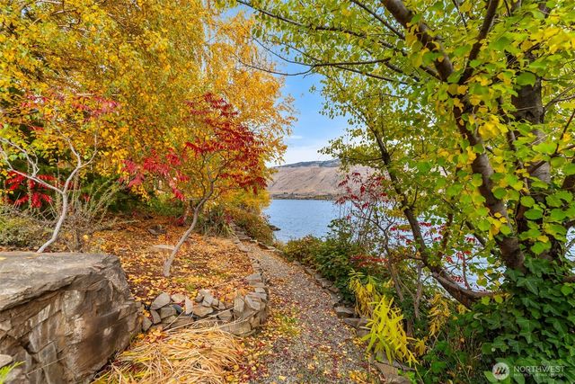 7405 US Hwy 97A, Wenatchee, WA 98801