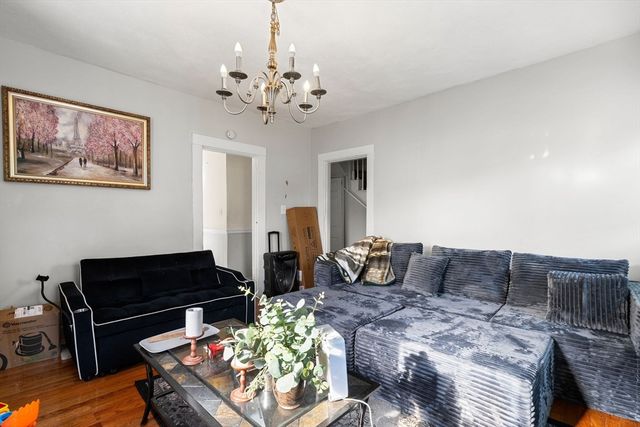 969 Canterbury St, Boston, MA 02131