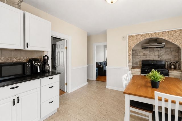 969 Canterbury St, Boston, MA 02131