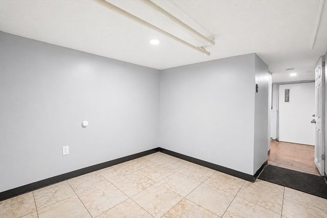 969 Canterbury St, Boston, MA 02131