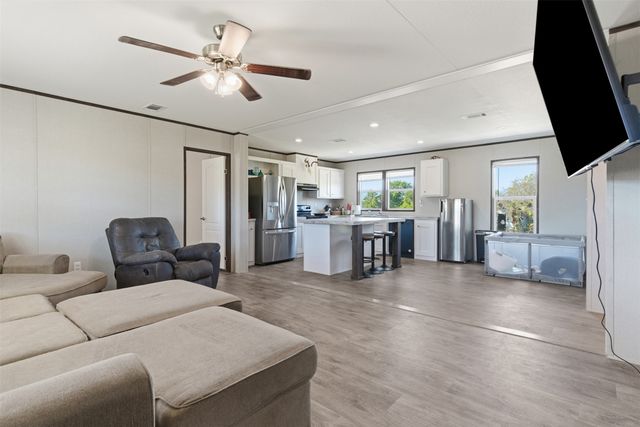 7553 Hutcheson Hill Road, Springtown, TX 76082