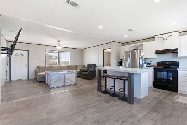 7553 Hutcheson Hill Road, Springtown, TX 76082