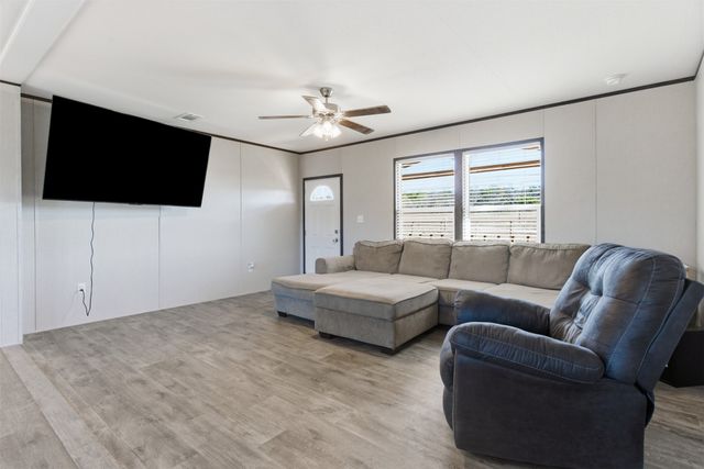 7553 Hutcheson Hill Road, Springtown, TX 76082