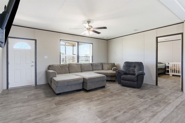 7553 Hutcheson Hill Road, Springtown, TX 76082