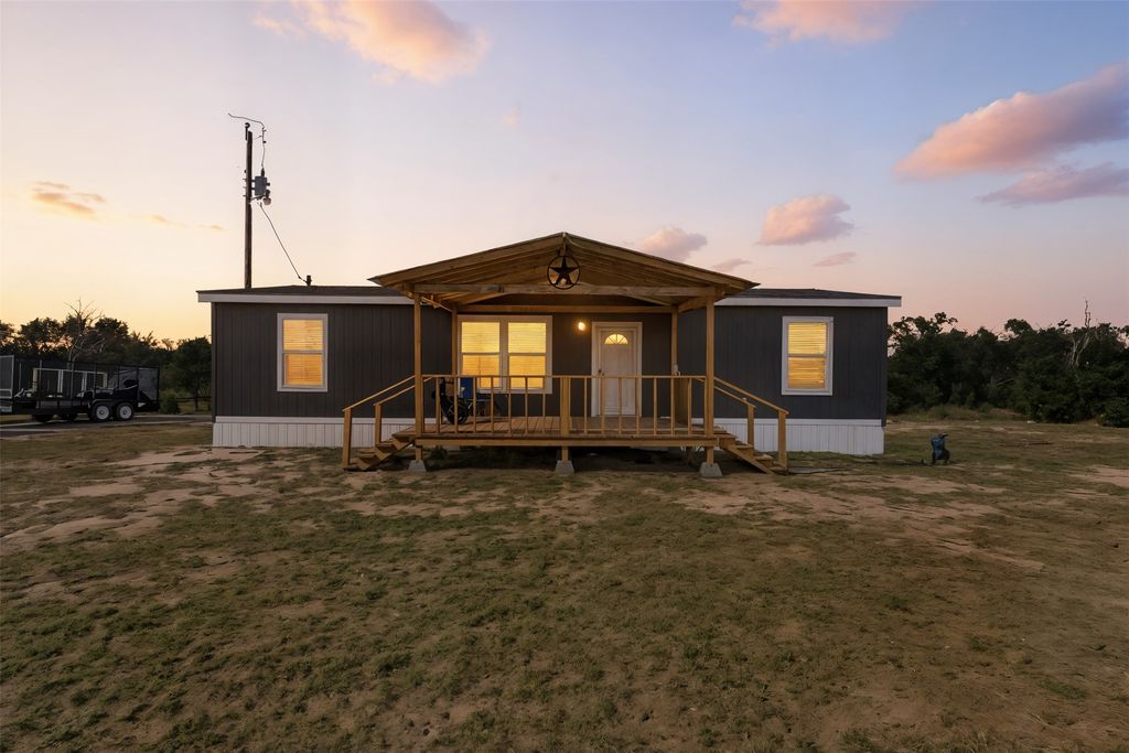 7553 Hutcheson Hill Road, Springtown, TX 76082