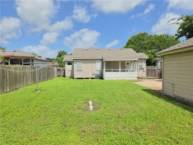 4310 Cambridge Dr, Corpus Christi, TX 78415