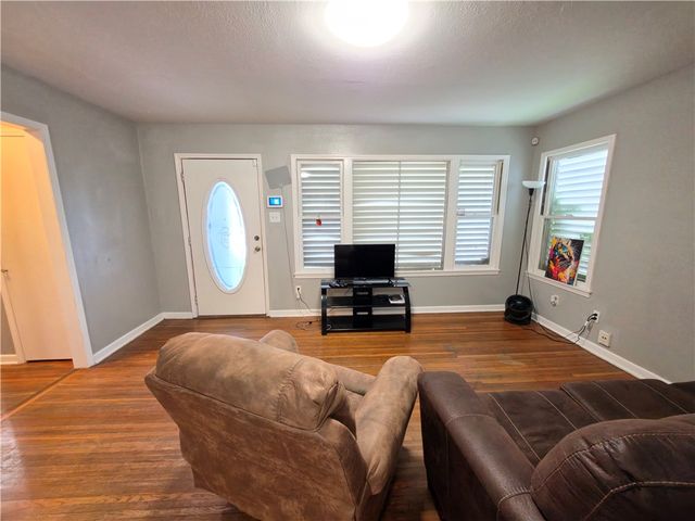 4310 Cambridge Dr, Corpus Christi, TX 78415