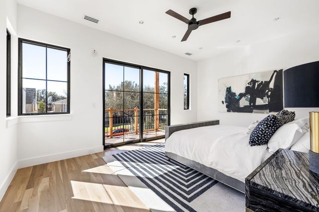 4105 Hawthorne Avenue, Dallas, TX 75219