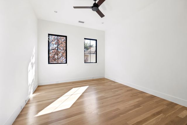 4105 Hawthorne Avenue, Dallas, TX 75219