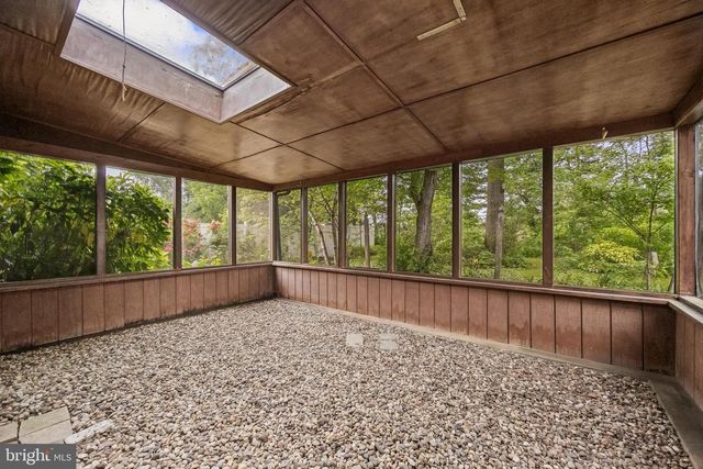 240 SOUTHVIEW DRIVE, Delran, NJ 08075