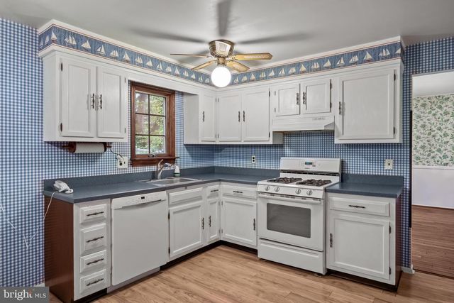 240 SOUTHVIEW DRIVE, Delran, NJ 08075