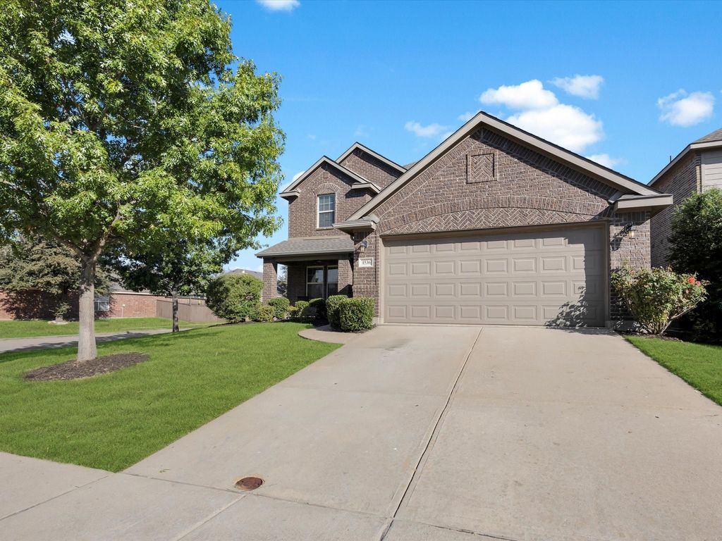 1536 Castle Creek Drive, Little Elm, TX 75068