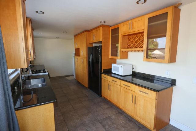 106 Mesa Lane, Santa Cruz, CA 95060