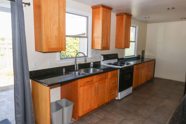 106 Mesa Lane, Santa Cruz, CA 95060