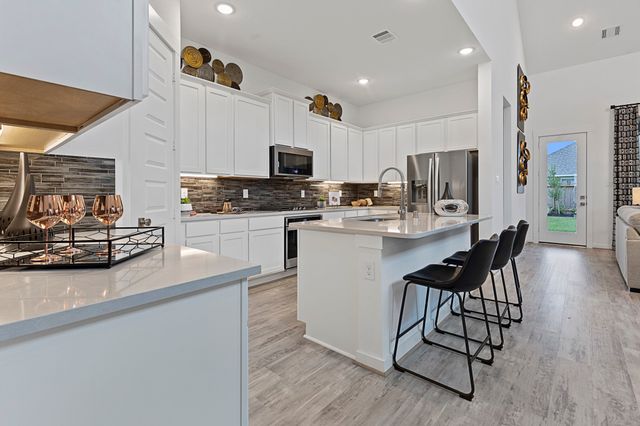 9125 Harrisburg Drive, Fort Worth, TX 76036