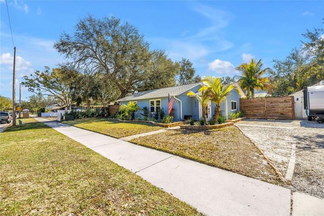 2834 W BAY HAVEN DRIVE, Tampa, FL 33611
