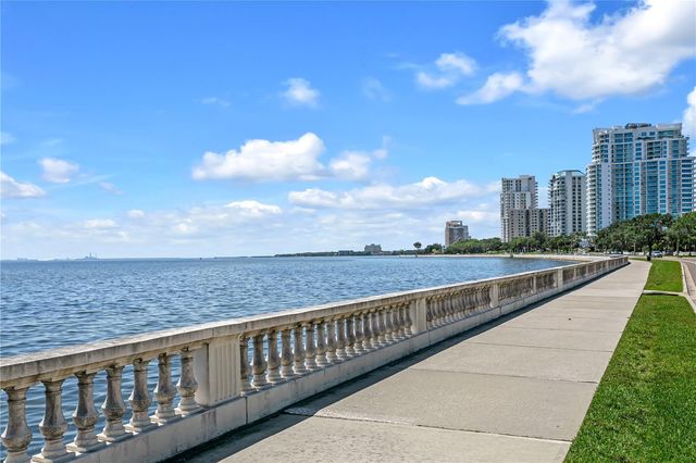 2834 W BAY HAVEN DRIVE, Tampa, FL 33611