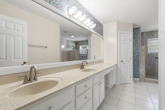 132 Gemstone Drive, Sneads Ferry, NC 28460