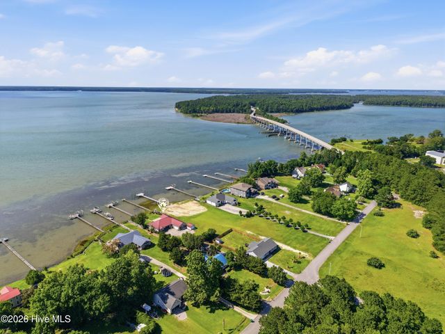 132 Gemstone Drive, Sneads Ferry, NC 28460