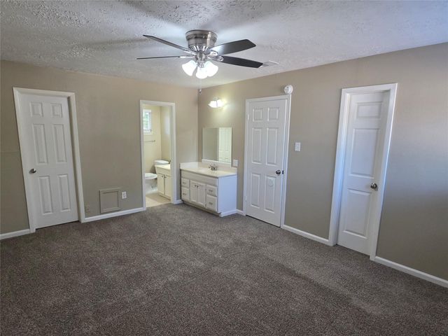 4302 Sloangate Drive, Spring, TX 77373