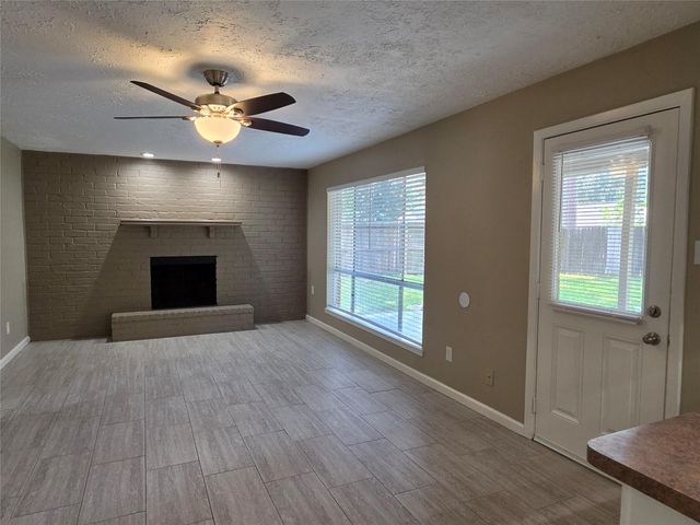 4302 Sloangate Drive, Spring, TX 77373