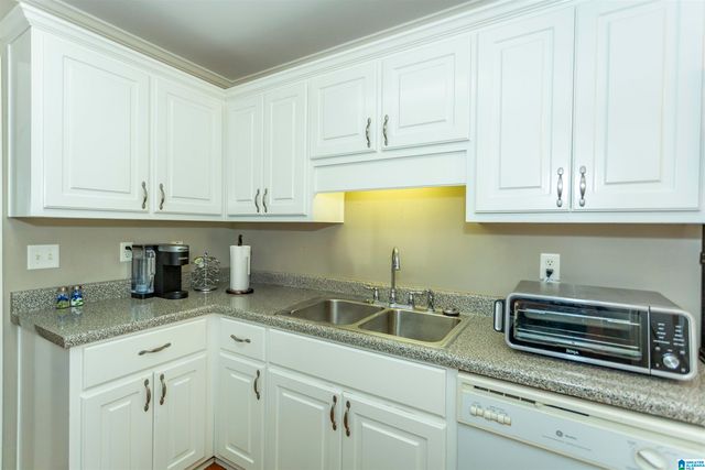 191 ROCKY RIDGE DRIVE, Helena, AL 35080