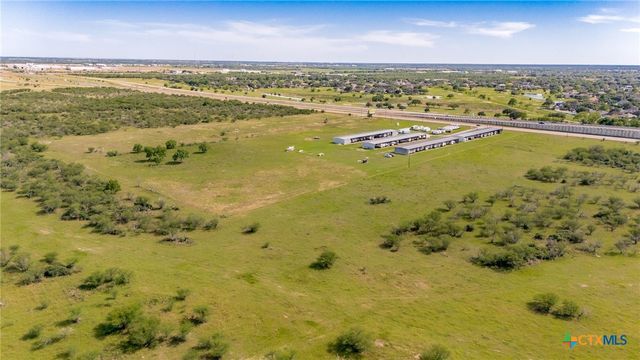 1610 Zac Lentz Parkway, Victoria, TX 77904