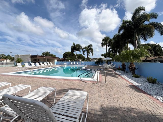 1624 SW 23rd Terrace, Deerfield Beach, FL 33442