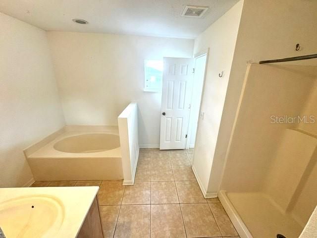 565 EAGLE COURT, Kissimmee, FL 34759