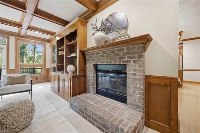 2404 Entrada DR, Virginia Beach, VA 23456