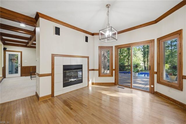 2404 Entrada DR, Virginia Beach, VA 23456
