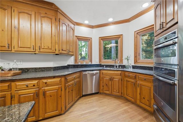 2404 Entrada DR, Virginia Beach, VA 23456